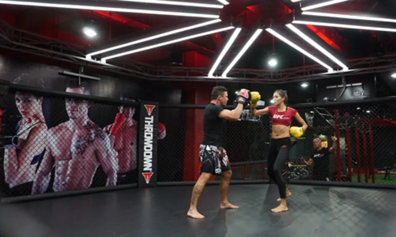 MMA phù hợp với người muốn rèn thể lực, học tự vệ và thử thách bản thân trong môi trường võ thuật thực chiến.