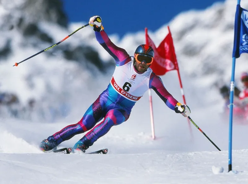 Olympic mùa đông diễn ra trong môi trường lạnh, băng tuyết và đường trượt chuyên dụng