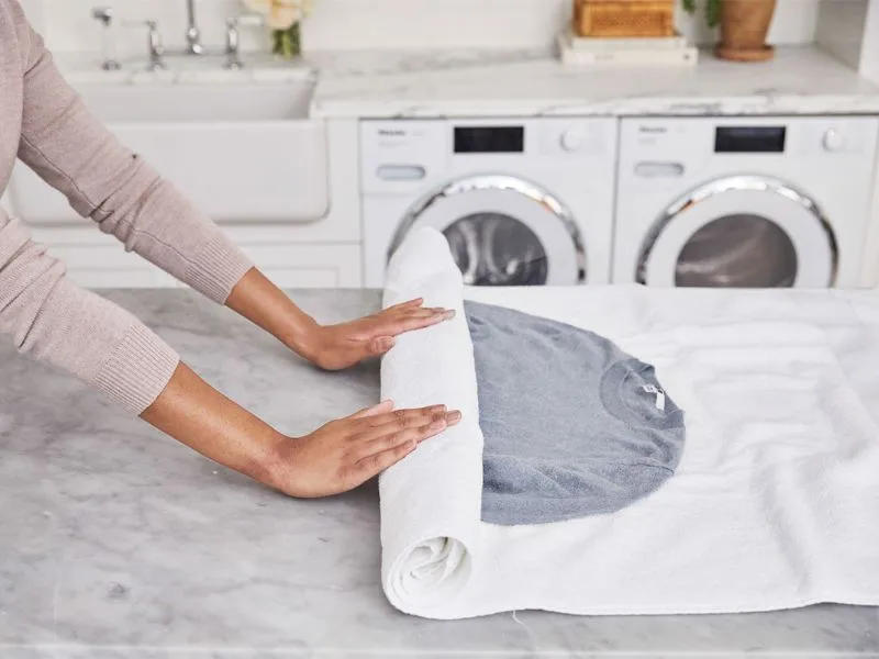 làm sao để quần áo nhanh khô
